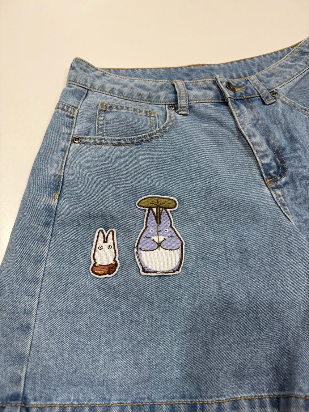 Her Universe My Neighbor Totoro Denim Shorts Blue High Rise Size 5 Hot Topic - Picture 2 of 7